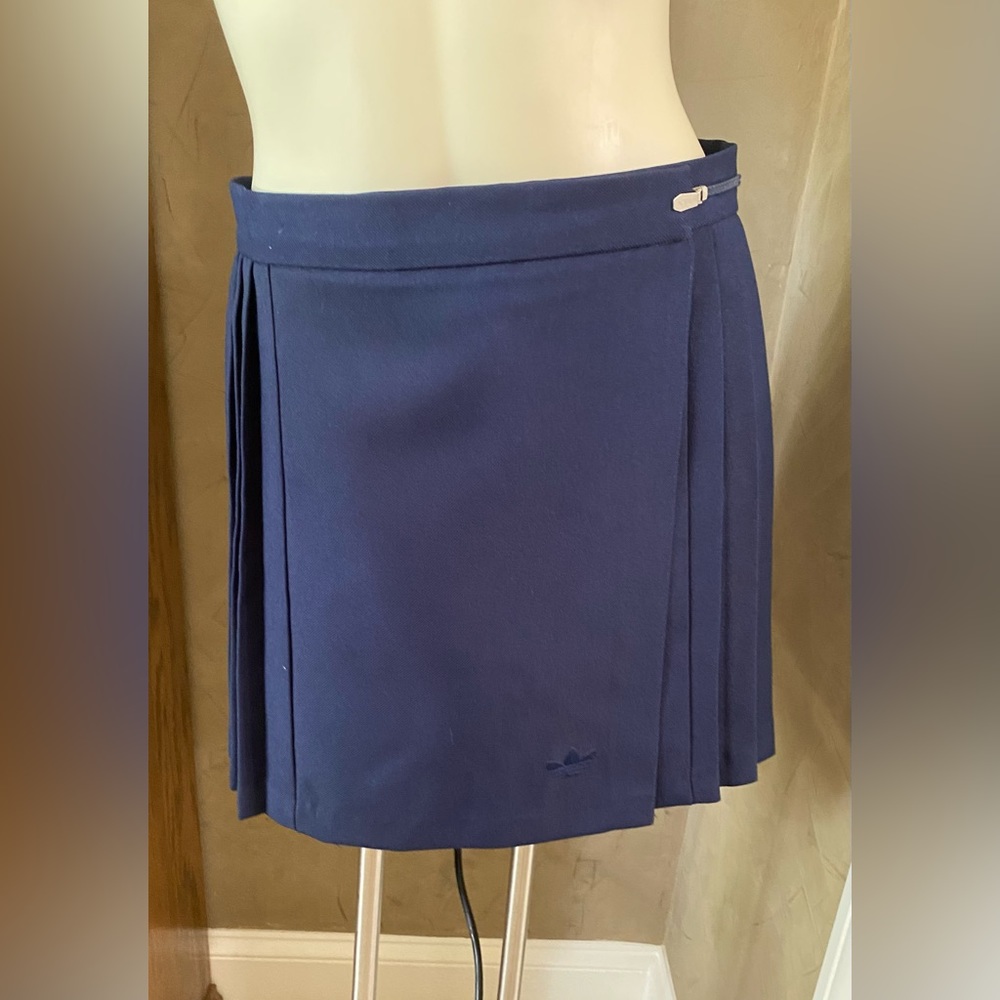 Adidas Vintage Tennis Pleated Wrap Mini Skirt Navy Blue Women’s size 14.